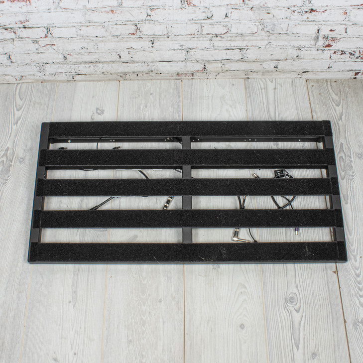 Pedaltrain Pro 16"x32" Pedalboard - w/Bag USED