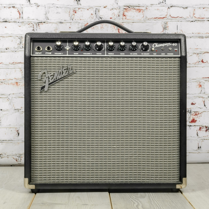 Fender Champion 40 2-Channel 40-Watt 1x12" Guitar Combo Amp USED