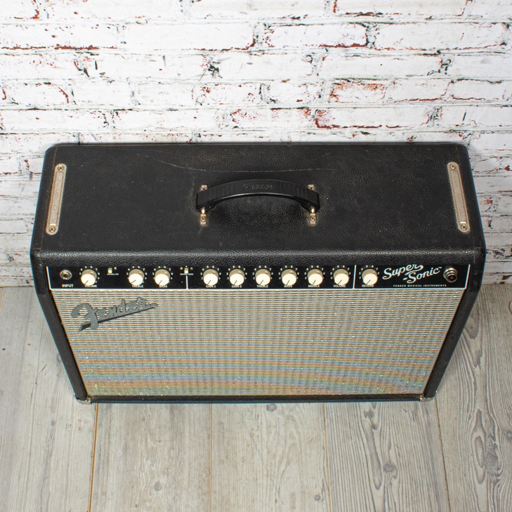 Fender Super-Sonic 22 2-Channel 22-Watt 1x12" Guitar Combo Amplifier USED