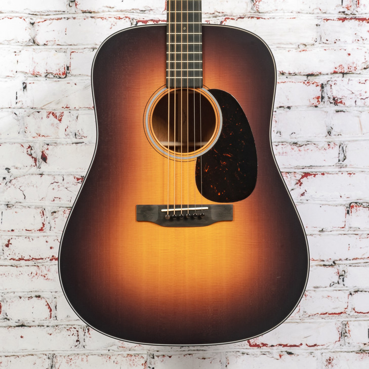 Martin - 2025 D-18 - Dreadnought Acoustic Guitar - Satin 1935 Sunburst - with  Hardshell Case - x0188