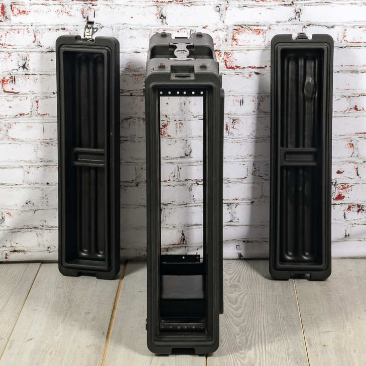 SKB - 2U 19 Inch Deep Road Case Black - USED