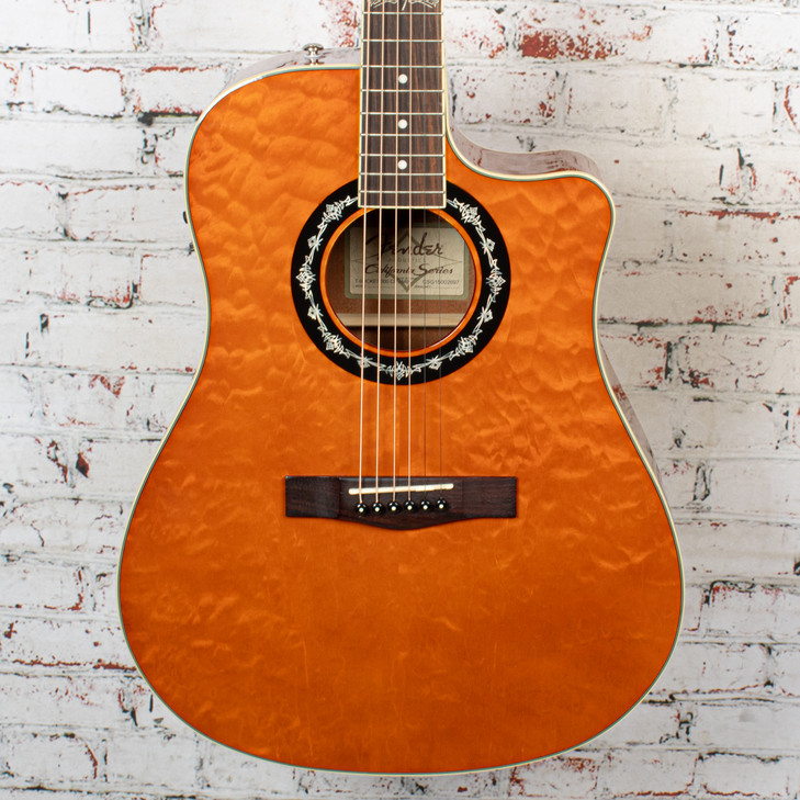 Fender 2015 T-Bucket 300CE Amber Quilt Maple with HSC USED