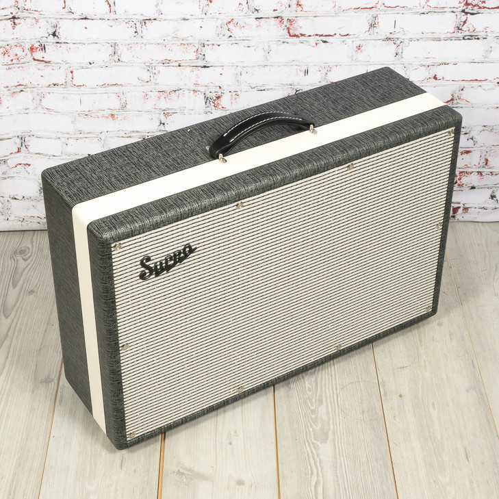 Supro - Black 1799 Magick 212 Guitar Extension Cabinet - USED