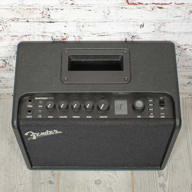 Fender - Mustang LT25 1x8 25w Digital Modeling Guitar Combo Amp - USED