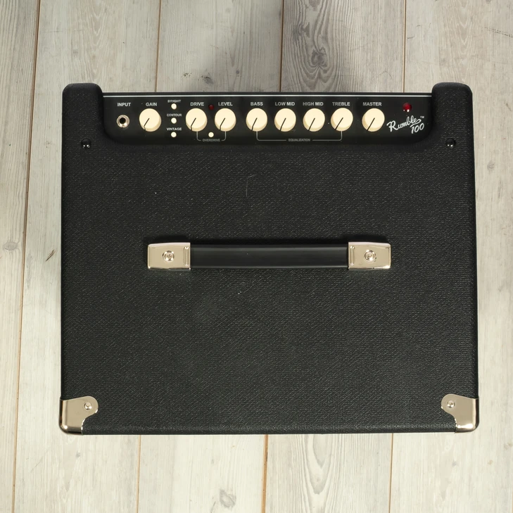 Fender - Rumble 100 1x10 100w Solid State Bass Combo - USED