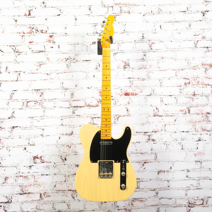 Fender - 75th Anniversary American Vintage II 1951 Nocaster - Electric Guitar w/ Maple Fingerboard - Blonde w/ Hardshell Case