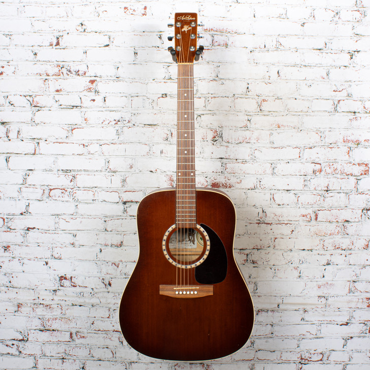 Art and Lutherie Cedar 6 GT Sunburst USED
