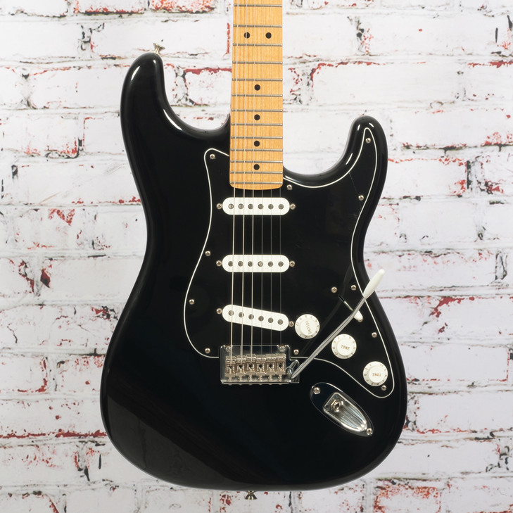 Fender 2019 Special Edition Player Stratocaster Black w/Maple Neck USED