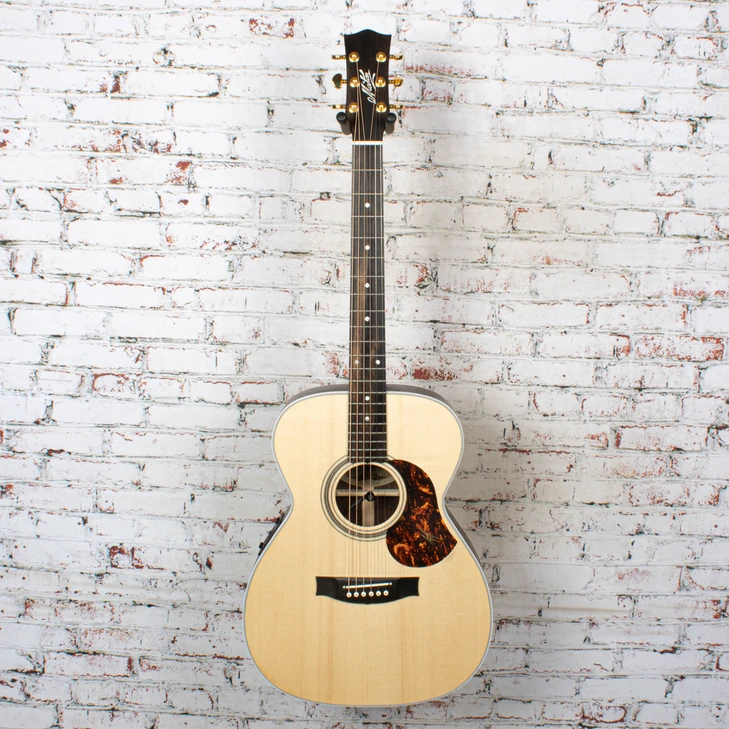 Maton - ER90 Traditional Electric Acoustic Guitar Natural w/OHSC - USED
