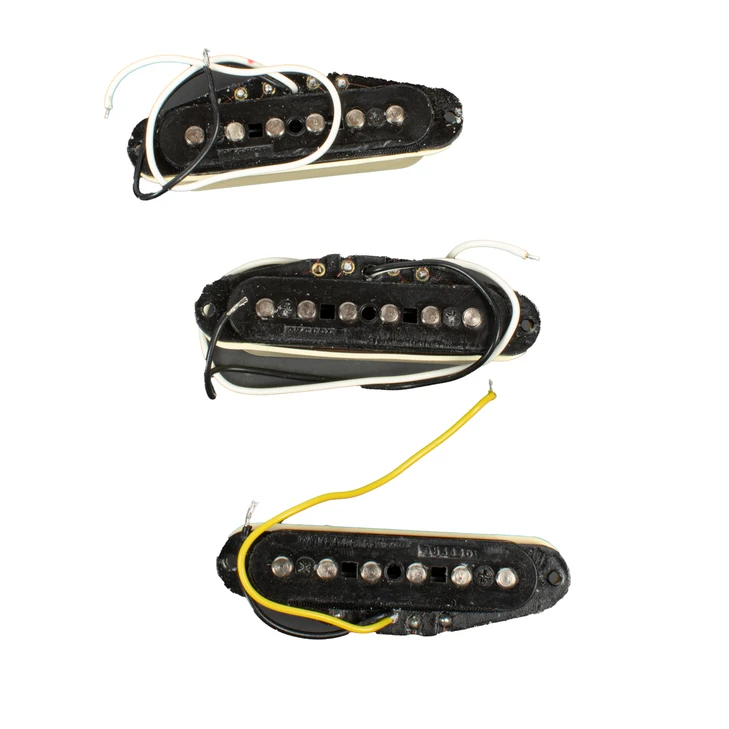 Fender - Hot Noiseless Pickups - Set of 3 - Cream - w/ Boxes USED