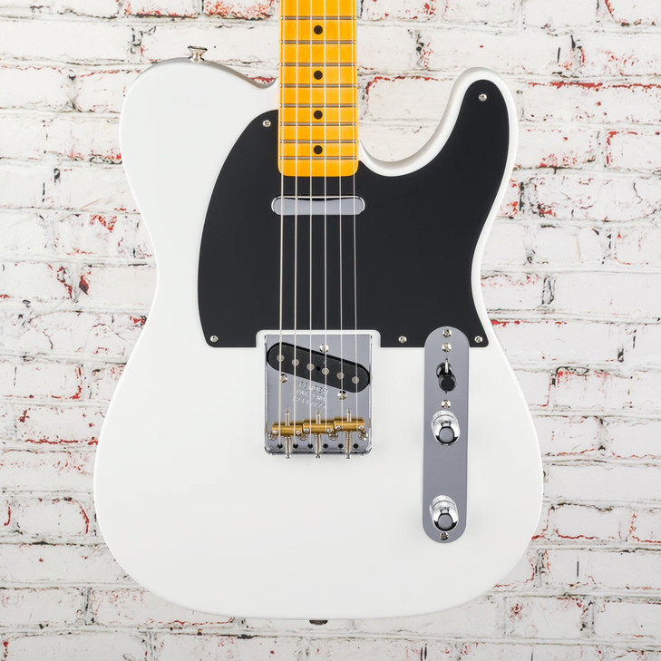 Fender American Vintage II 1951 Telecaster Maple FB Prototype White with Case 