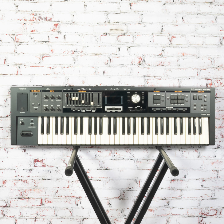 Roland - VR09 61-Key Digital Keyboard with PSU - USED