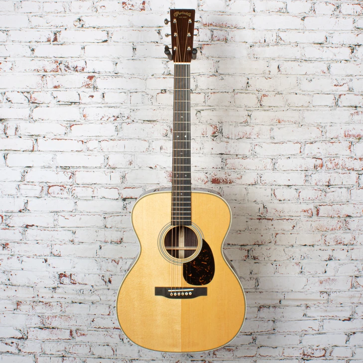 Martin - 2025 OM-28 Standard Series - Acoustic Guitar - Natural with Aging Toner - with  Hardshell Case