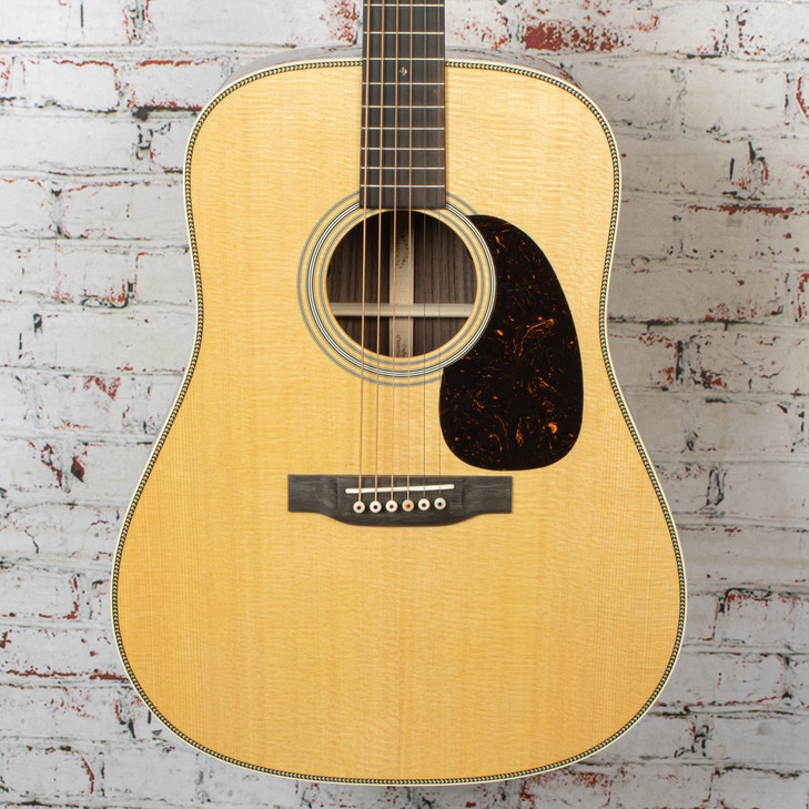 Martin - 2025 HD28E - Acoustic-Electric Guitar w/ Fishman Aura VT - Aging Toner Natural - with  Molded Hardshell Case