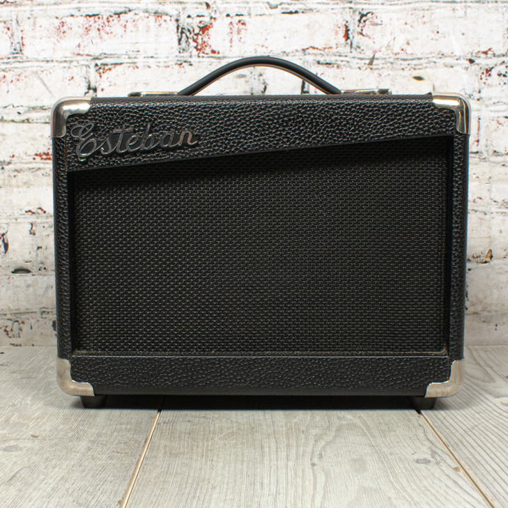 Esteban G-10 guitar practice amp