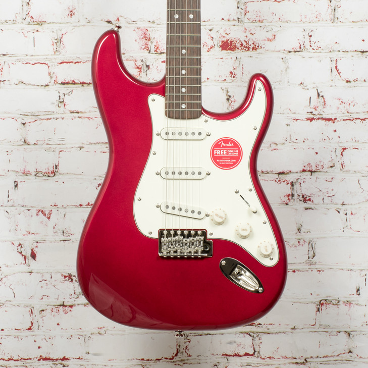 Squier Classic Vibe '60s Stratocaster, Laurel Fingerboard, Candy Apple Red