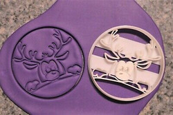 Cute Peeking Reindeer cutter and embosser