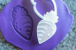 Easter Carrot cutter and embosser