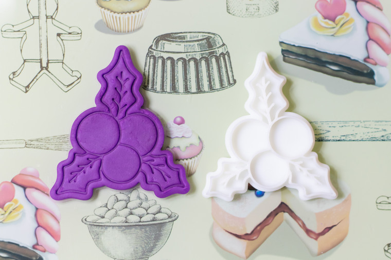 Mistletoe Christmas cookie cutter and embosser