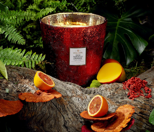 Notes of Goji Berry, Ripe Mango & Tarocco Orange.

A jewel within the Japonica Collection. Our largest format in an embossed glass design sends fragrance wafting from each of its five wicks. Use the lid to protect from dust while not in use, or as a decorative tray while burning. Repurpose the container long after the candle is gone for keepsakes or decor.

Burn Time: ~ 250 Hours
Fill: 123 oz.
Dimensions: 8.66" D x 9.13" H
UPC: 806644072812

FEATURES
Proprietary coconut wax blend + 100% natural wicks
Hand-poured in the U.S.A.
Not tested on animals
Phthalates, parabens & sulfate-free