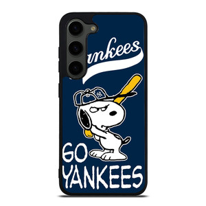 NEW YORK YANKEES SNOOPY CARTOON  Samsung Galaxy S23 Plus Case Cover NEW YORK YANKEES SNOOPY CARTOON  Samsung Galaxy S23 Plus Case Cover