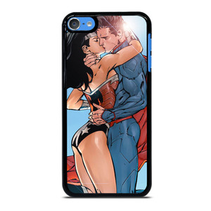 SUPERMAN WONDER WOMAN CARTOON KISSING iPod 7 Case Cover SUPERMAN WONDER WOMAN CARTOON KISSING iPod 7 Case Cover