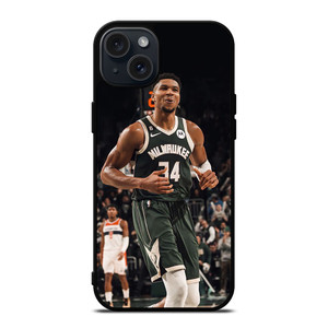 GIANNIS ANTETOKOUNMPO MILWAUKEE BUCKS BASKET iPhone 15 Plus Case Cover GIANNIS ANTETOKOUNMPO MILWAUKEE BUCKS BASKET iPhone 15 Plus Case Cover