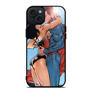 SUPERMAN WONDER WOMAN CARTOON KISSING iPhone 15 Plus Case Cover SUPERMAN WONDER WOMAN CARTOON KISSING iPhone 15 Plus Case Cover
