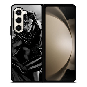 BATMAN CATWOMAN COMIC ROMANCE Samsung Galaxy Z Fold 5 Case Cover BATMAN CATWOMAN COMIC ROMANCE Samsung Galaxy Z Fold 5 Case Cover