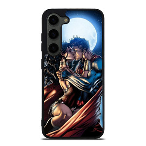 WONDER WOMAN SUPERMAN CARTOON KISSING Samsung Galaxy S23 Plus Case Cover
