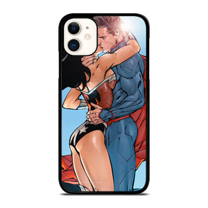 SUPERMAN WONDER WOMAN CARTOON KISSING  iPhone 11 Case Cover SUPERMAN WONDER WOMAN CARTOON KISSING  iPhone 11 Case Cover