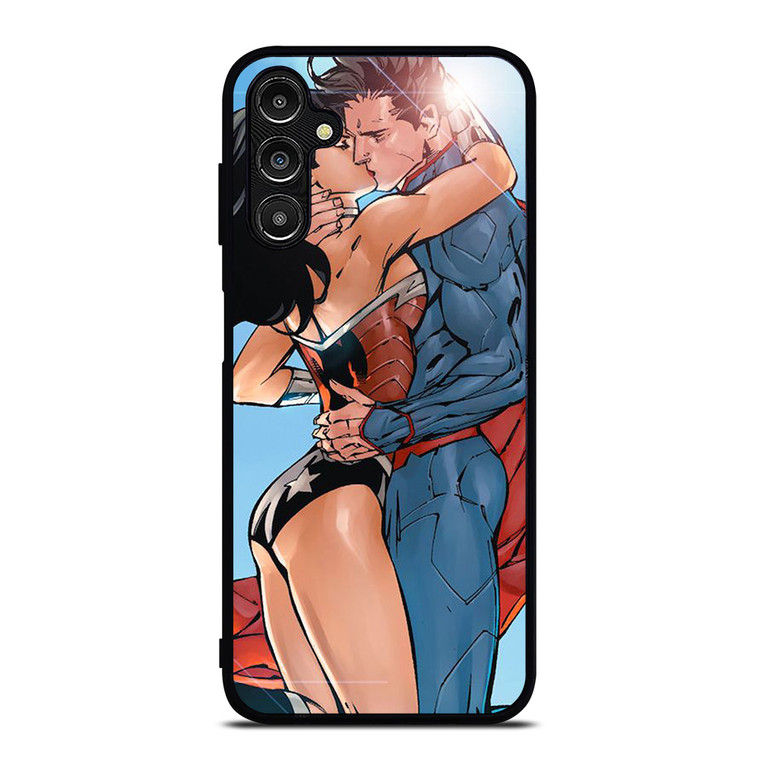 SUPERMAN WONDER WOMAN CARTOON KISSING Samsung Galaxy A14 Case Cover
