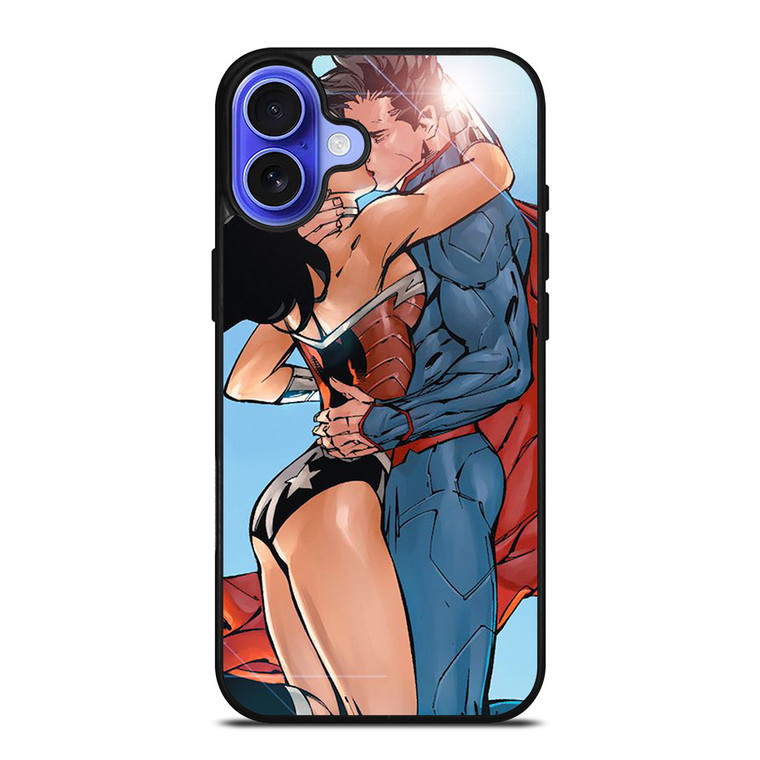 SUPERMAN WONDER WOMAN CARTOON KISSING iPhone 16 Case Cover