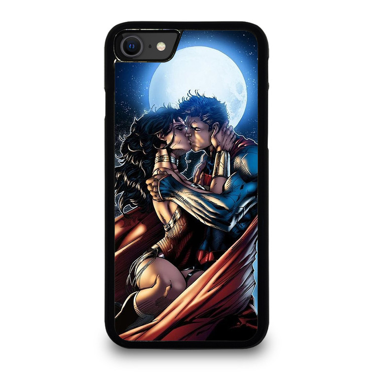 WONDER WOMAN SUPERMAN CARTOON KISSING  iPhone SE 2020 Case Cover