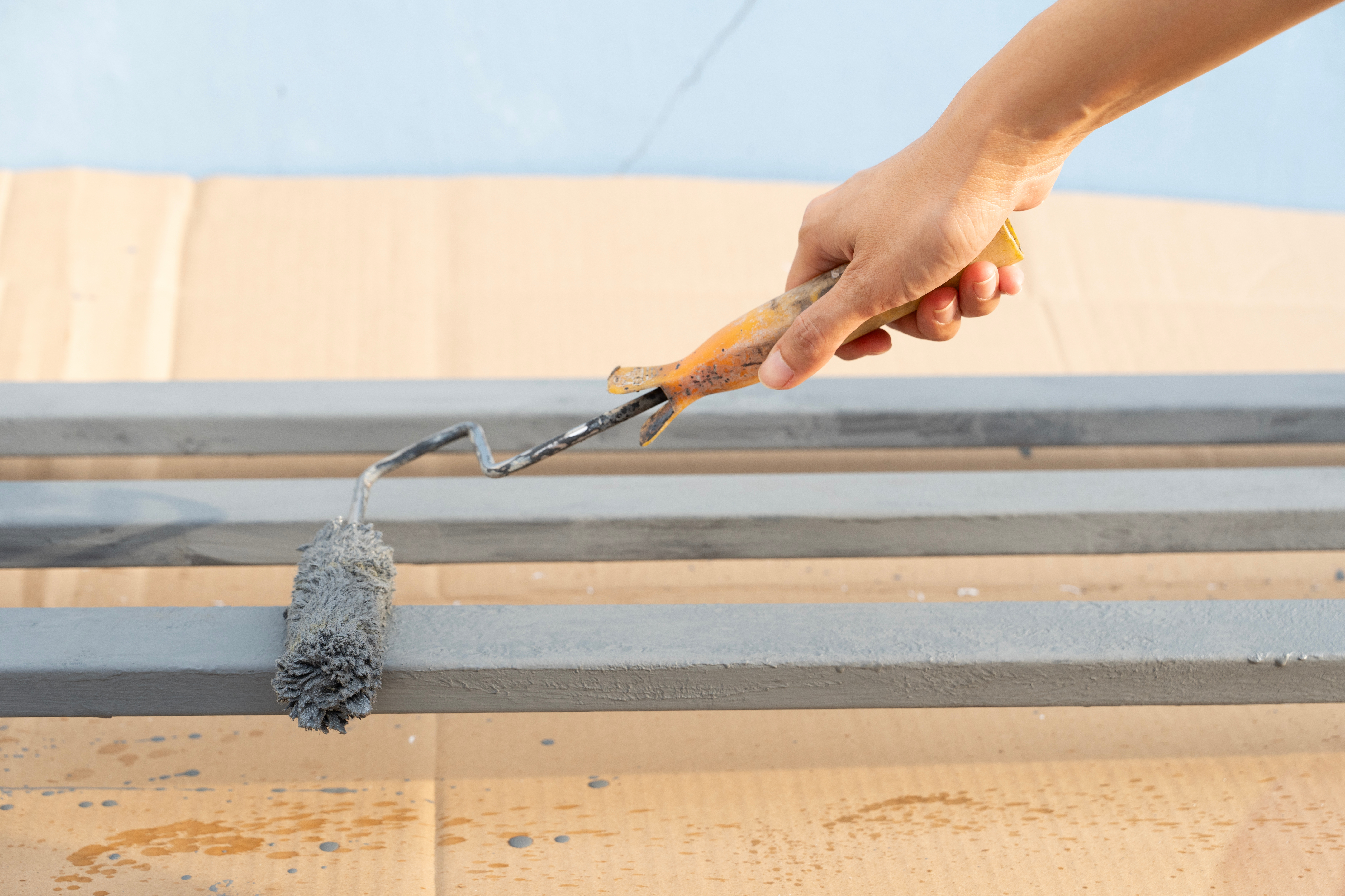 Roller using Grey Undercoating