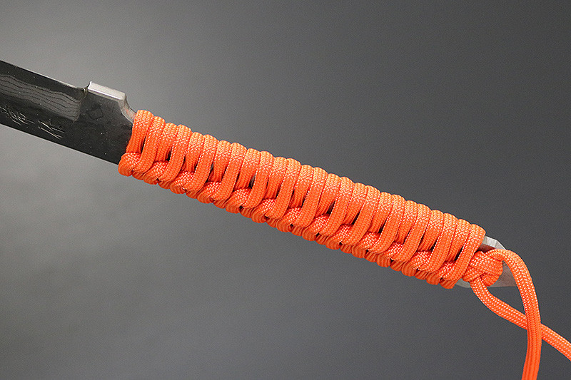 KB-260 Shu-Karasu Blue Steel 125mm Paracord Field Knife