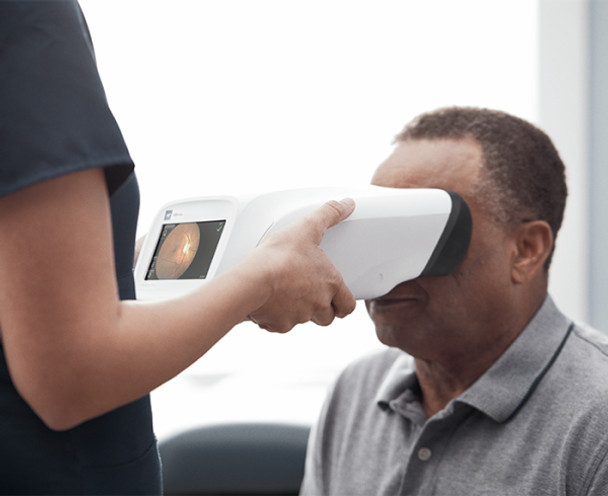 RetinaVue 700 Imager in use with patient