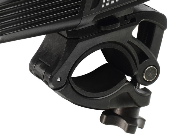Moon Meteor Storm Pro 2000lm USB Front Light Black/Silver