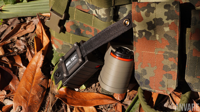 Umarex H8R Tornado Revolver Magazine Clip Dispenser