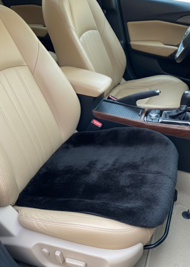Universal Sheepskin Seat Pad – Soft, Breathable, & Adjustable for Car, Office & Wheelchair