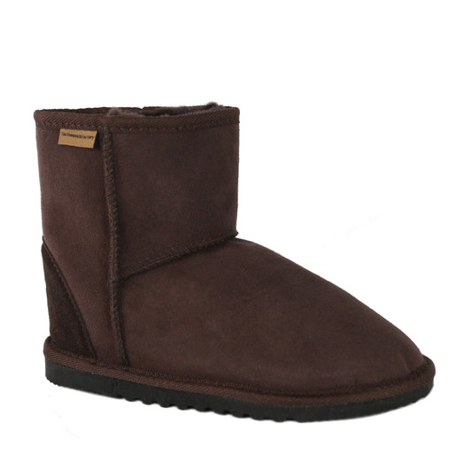 Mid calf short boots for kids, ugg boot design, made of premium sheepskin, chocolate brown color. Mid calf short boots for kids, ugg boot design, made of premium sheepskin, chocolate brown color.