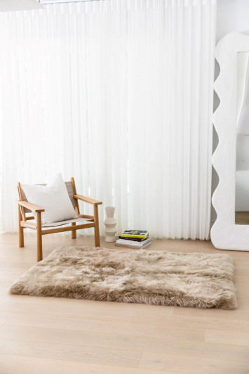 Square sheepskin rug in customized size.