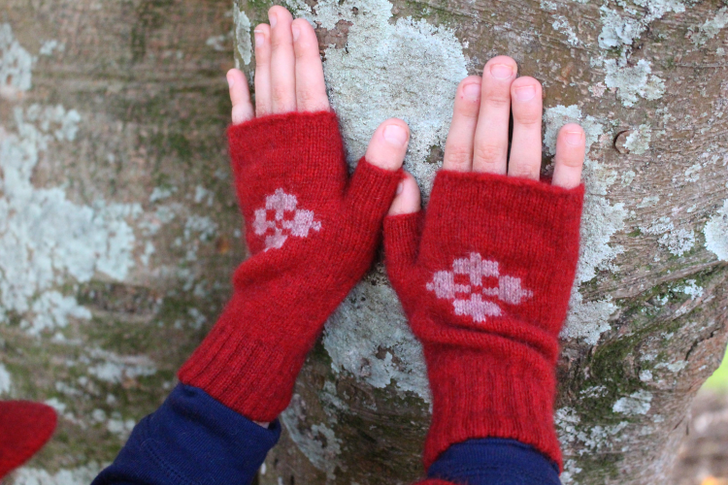 SALE! Possum Merino Child's Fingerless Mittens