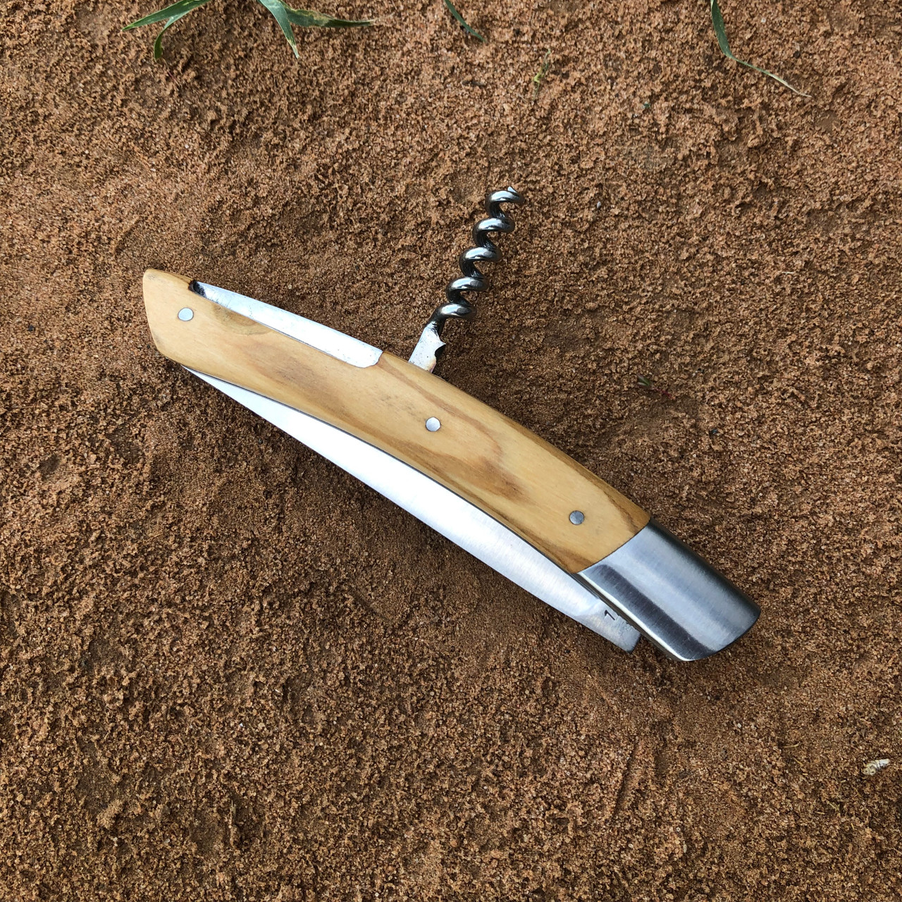 Le Thiers 4.7in in olivewood with corkscrew