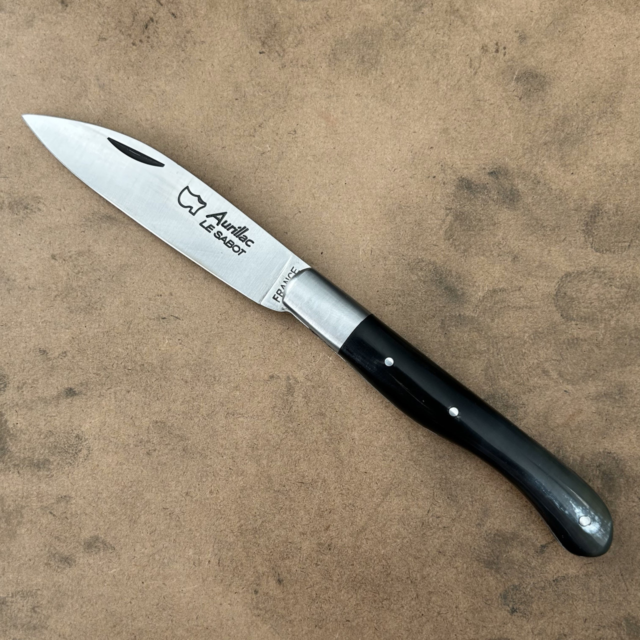 Aurillac black horn