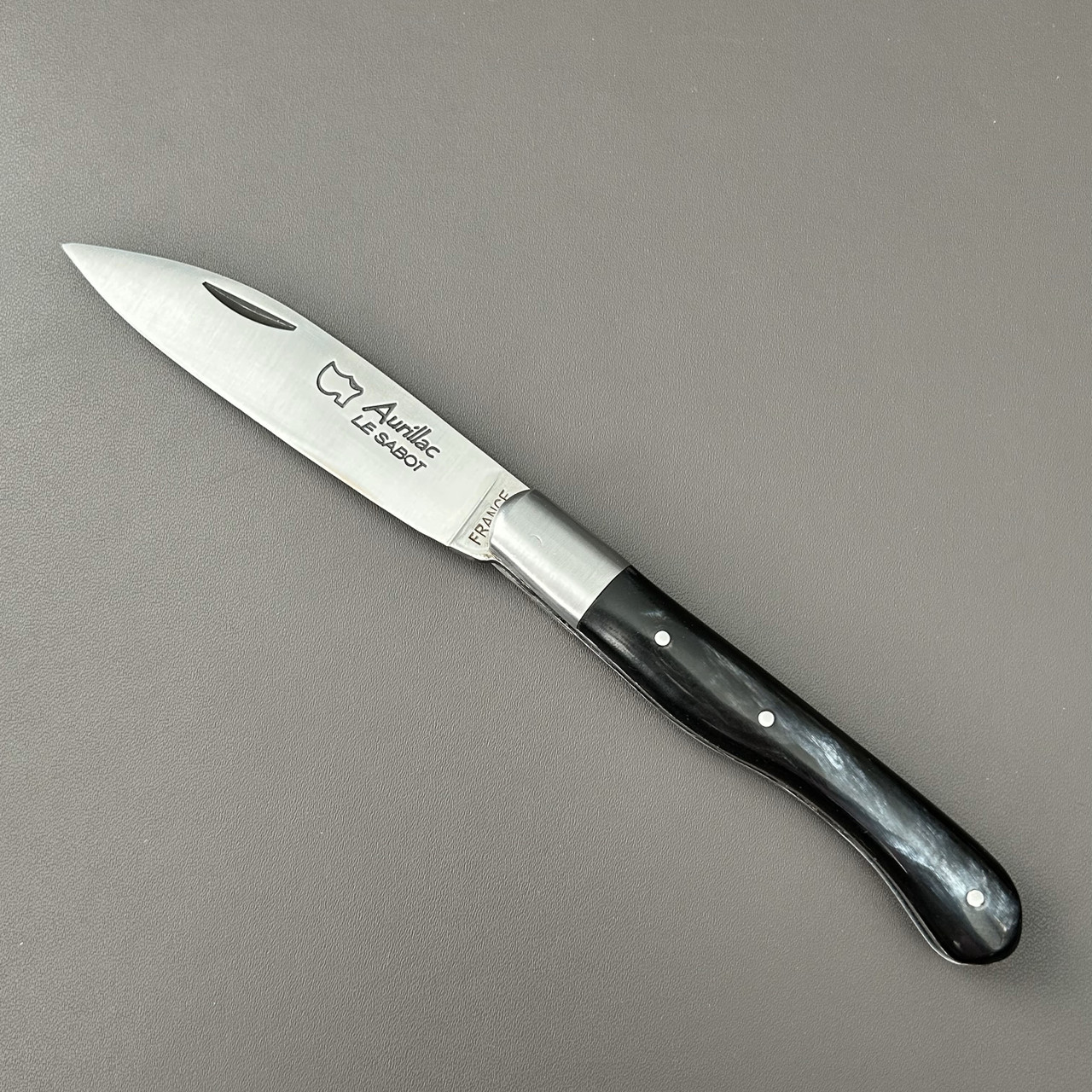 Aurillac black horn