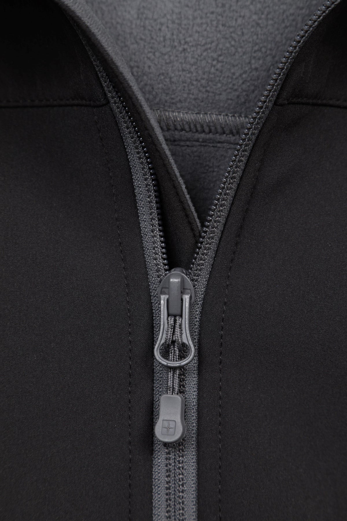 Exodus Mens Water-Resistant Softshell Jacket