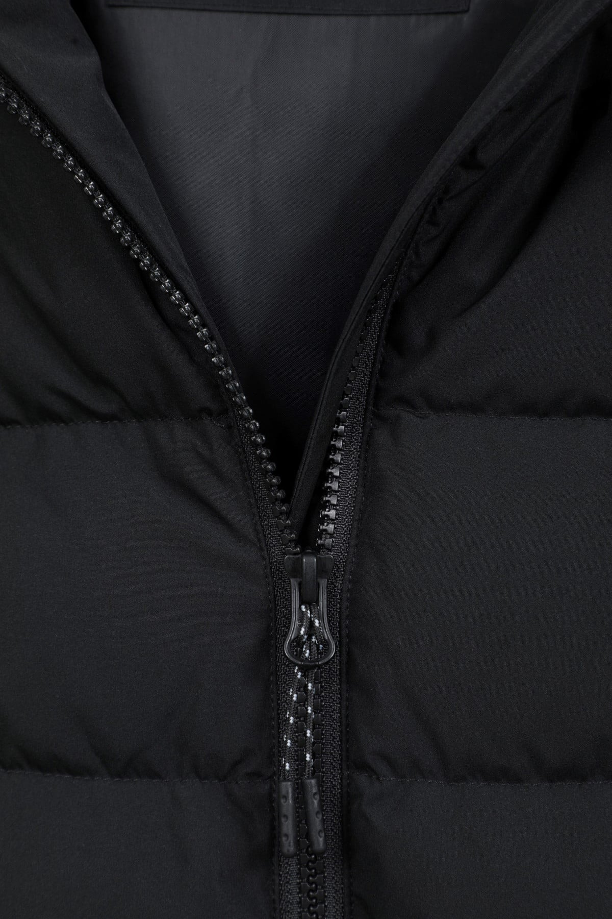 Isla Womens Short Extreme Down Jacket