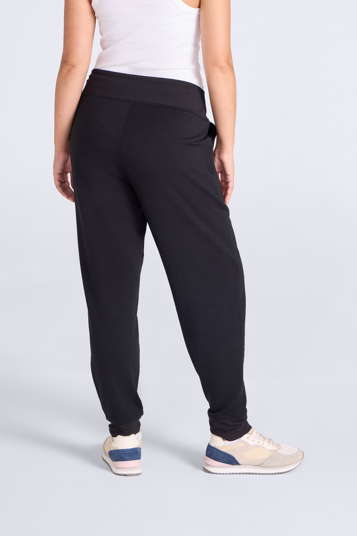 Jess Womens Super Soft Jogger
