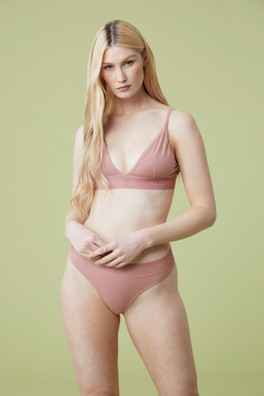 Core Womens Thong - Pink